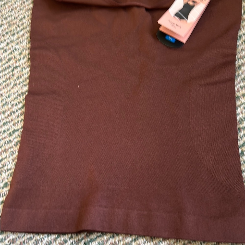 Shapermint Brown Scoop neck Fitted tank top NWT - Picture 7 of 11